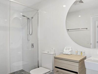 57 / 31 Queensland Avenue, Broadbeach