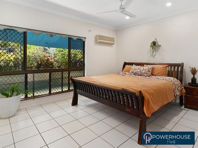 28 Maple Street, Holloways Beach