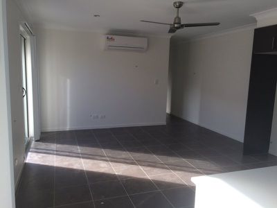 1 / 30 Littleford Circuit, Bundamba