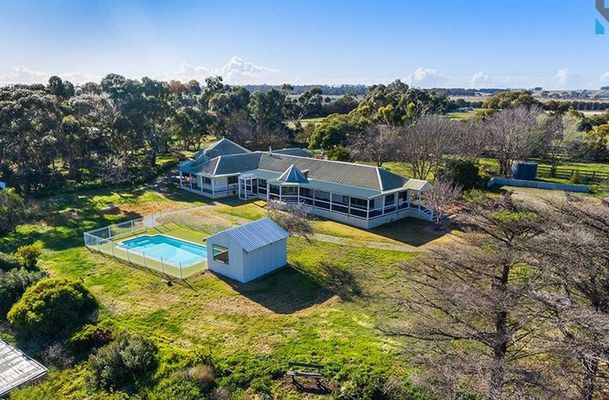 115 St Johns Road, Oaklands Junction