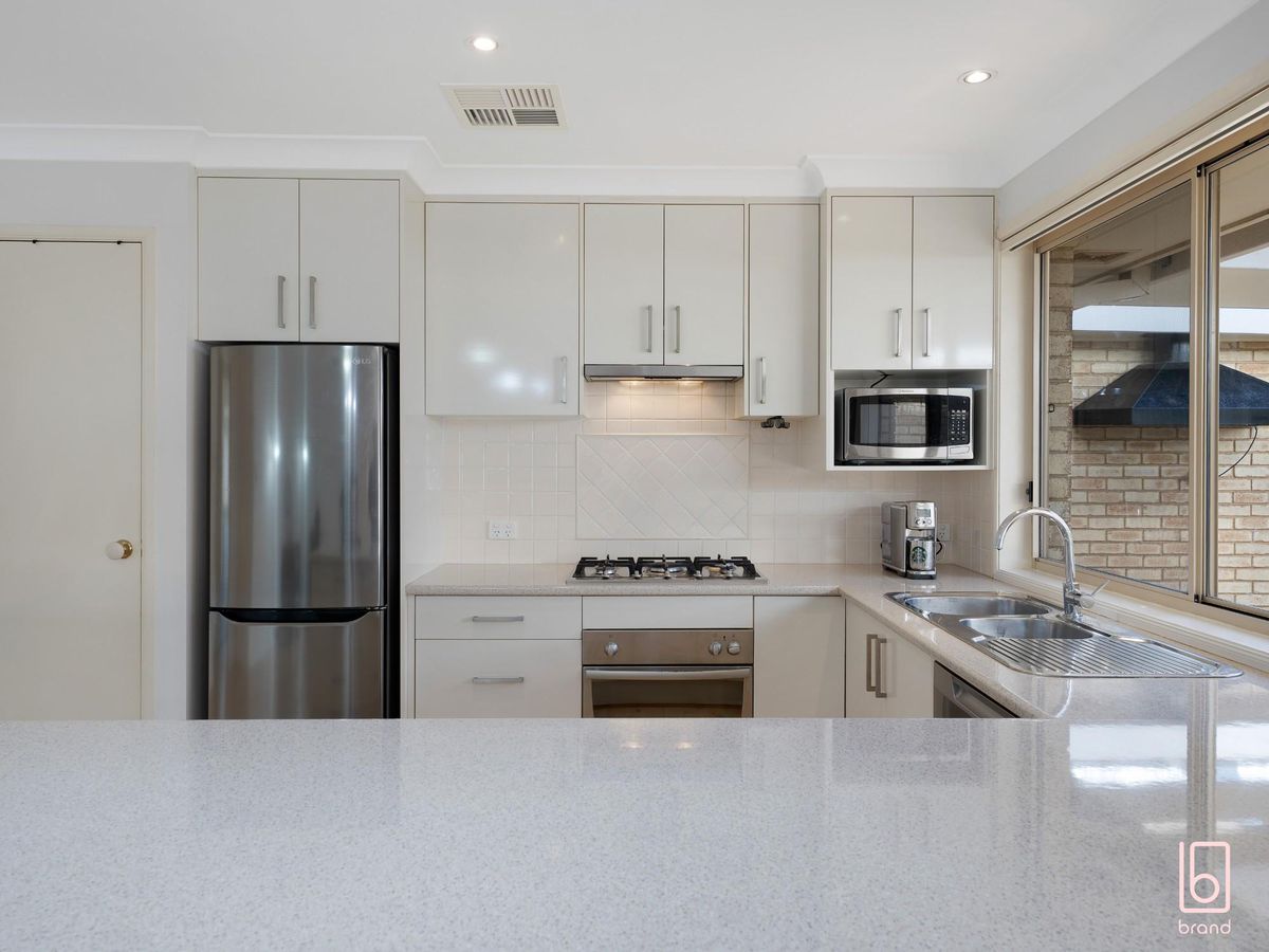 29 Monarch Drive, Hamlyn Terrace