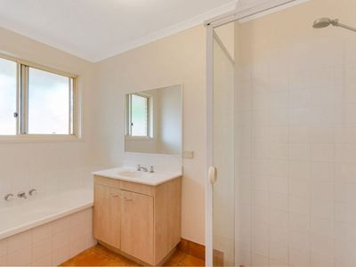 18 Raven Way, Noosaville