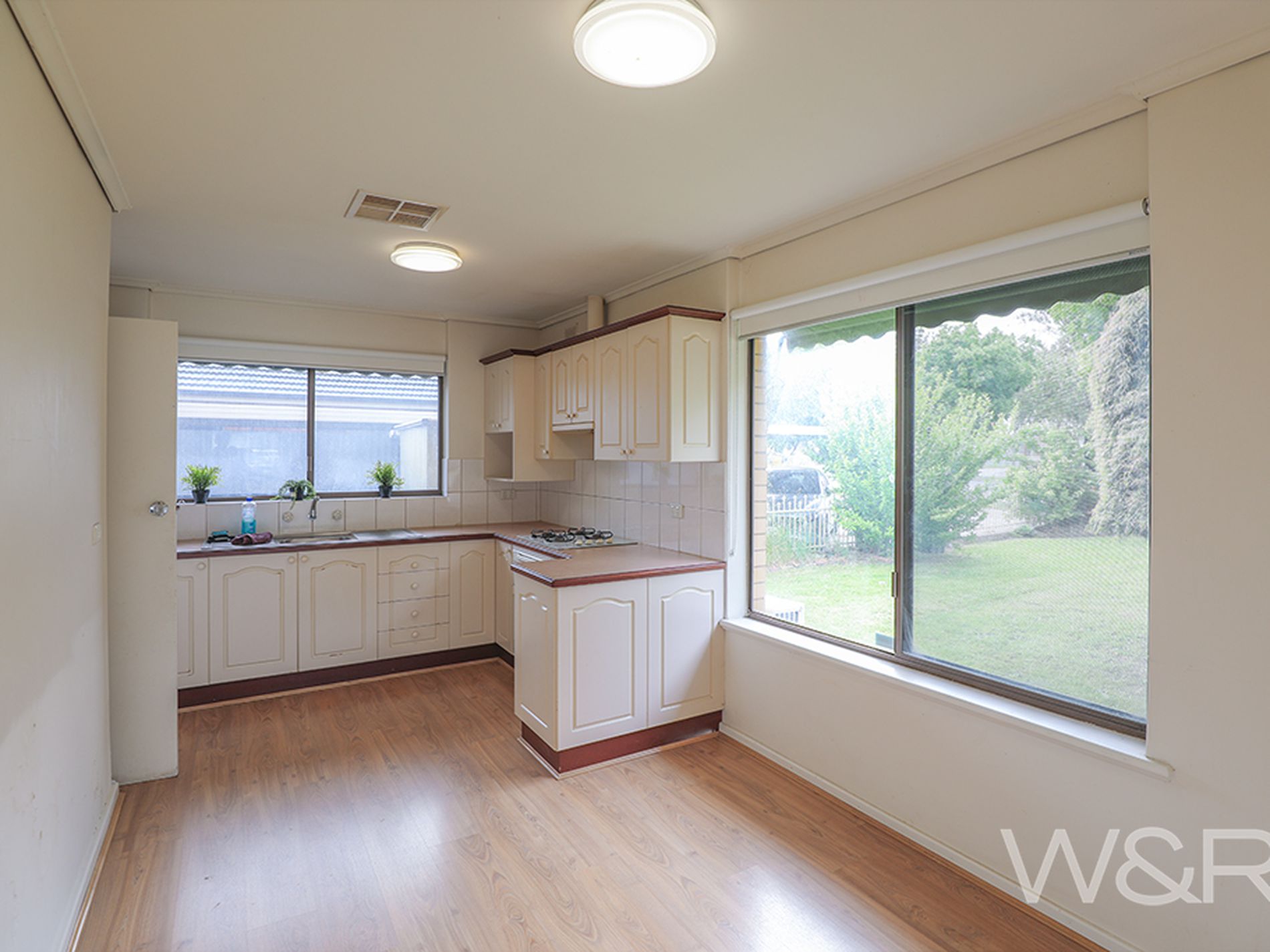 6 / 295 Sir Donald Bradman Drive, Brooklyn Park