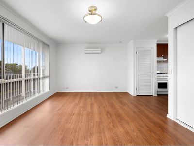 2 / 15 Bostock Avenue, Manifold Heights