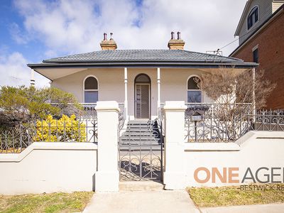 84 Russell Street, Bathurst