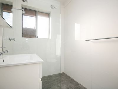 4 / 83 Hampden Road, Lakemba