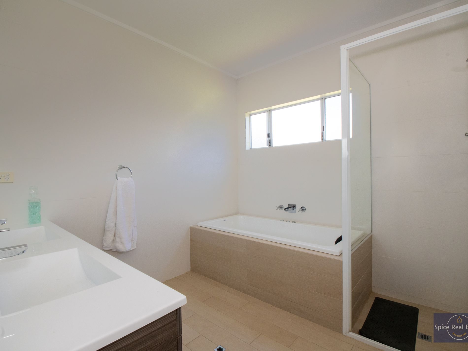 180 Woodward Heights, Hay