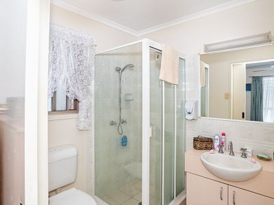 42 Ibis Boulevard, Eli Waters