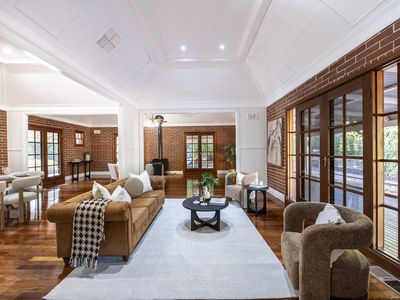 1 Renshaw Drive, Dubbo