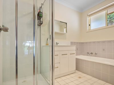 42 Mummaga Lake Drive, Dalmeny