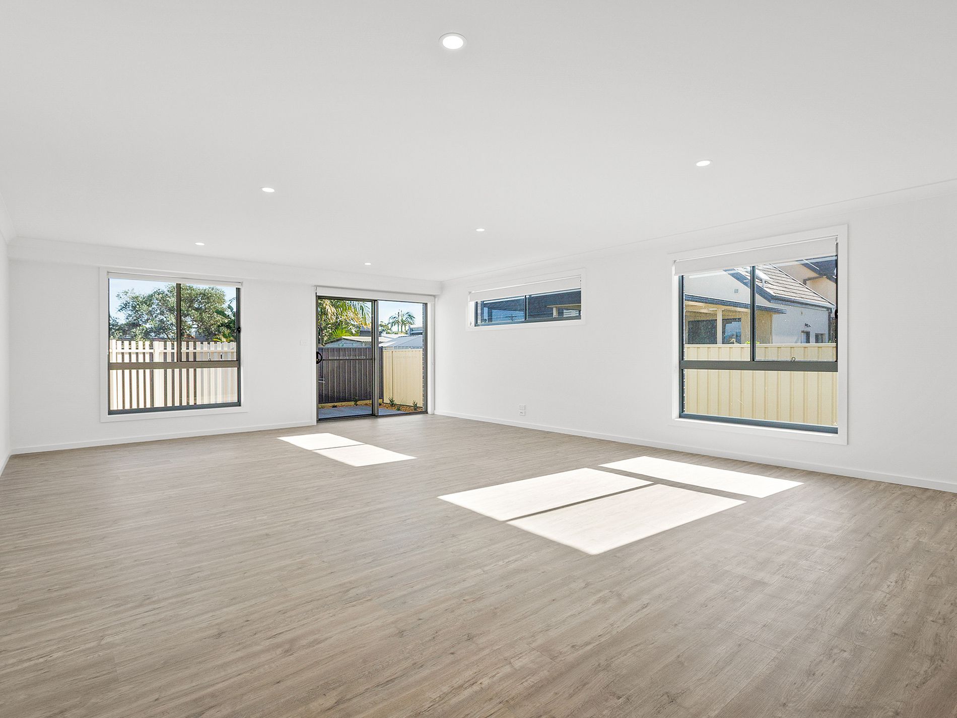 5 / 4 Addison Avenue, Lake Illawarra