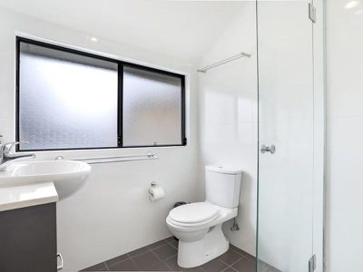 2 / 6 Muneela Avenue, Hawks Nest
