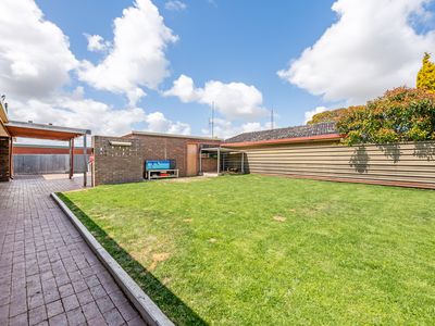 4 Hutchesson Street, Millicent