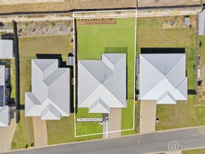 25 Sea Salt Drive, Lammermoor