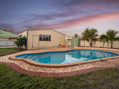 17 Chapman Drive, Somerville