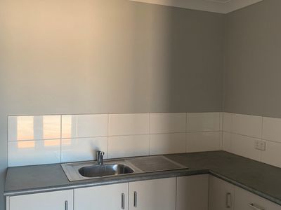 8 / 37 Steel Loop, Wedgefield