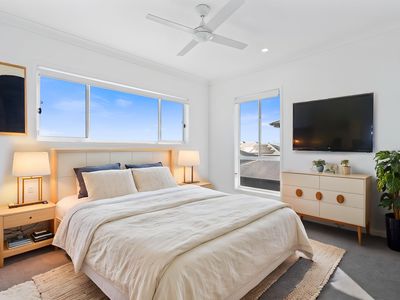 12 Livistona St, Redland Bay