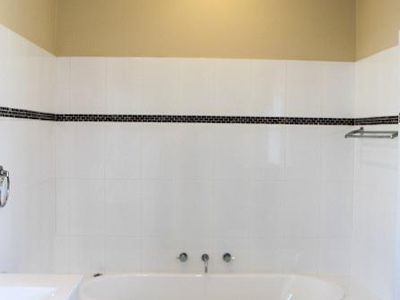 6 Bellevue Court, Arncliffe