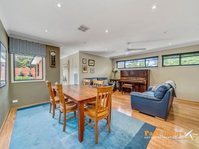 16 Ogden Close, Fadden