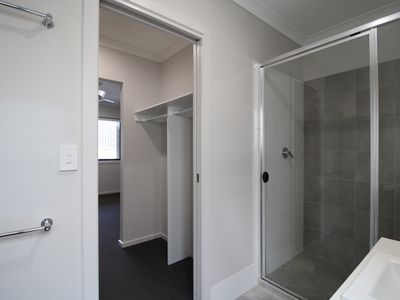 3 / 30 Taurus Circuit, Coomera