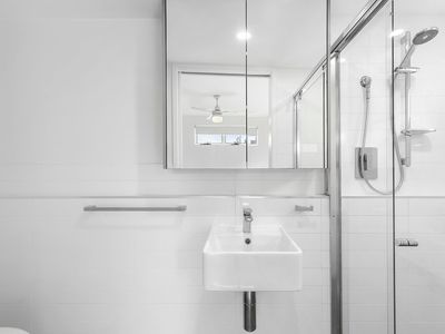 3/38 Denman Street, Greenslopes