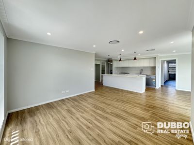 18 Cove Circuit, Dubbo