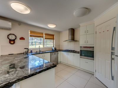 40-48 WOODEND COURT, Park Ridge