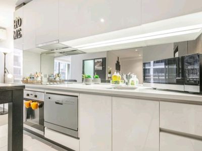 2001 / 639 Lonsdale Street, Melbourne