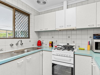 11 View Avenue, Langford