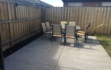 10 Weir Terrace, Officer