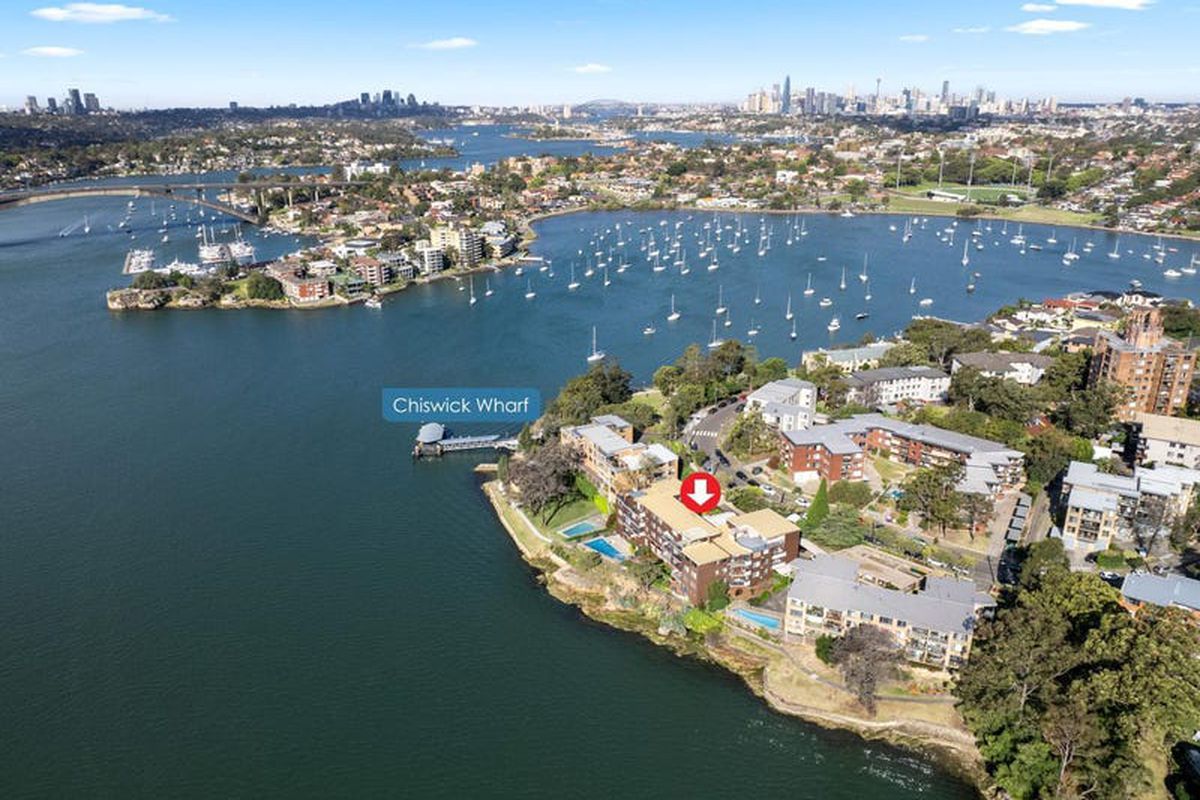 4 / 11 Bortfield Drive, Chiswick