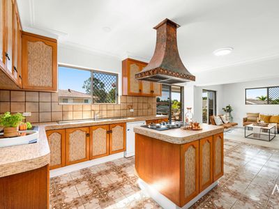 3 Walmer Court, Carindale