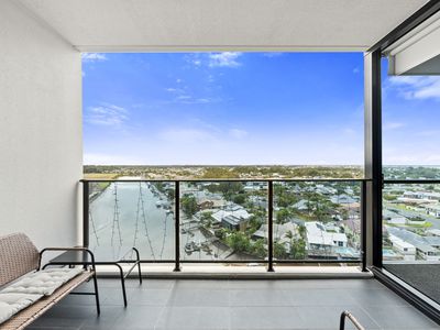 51005 / 5 Harbour Side Court, Biggera Waters