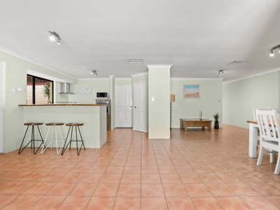 25 Seawind Drive, Rockingham