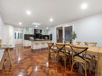 4 Koomaloo Pl, Carrum Downs
