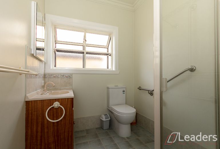 5 Bruce Street, Mount Waverley