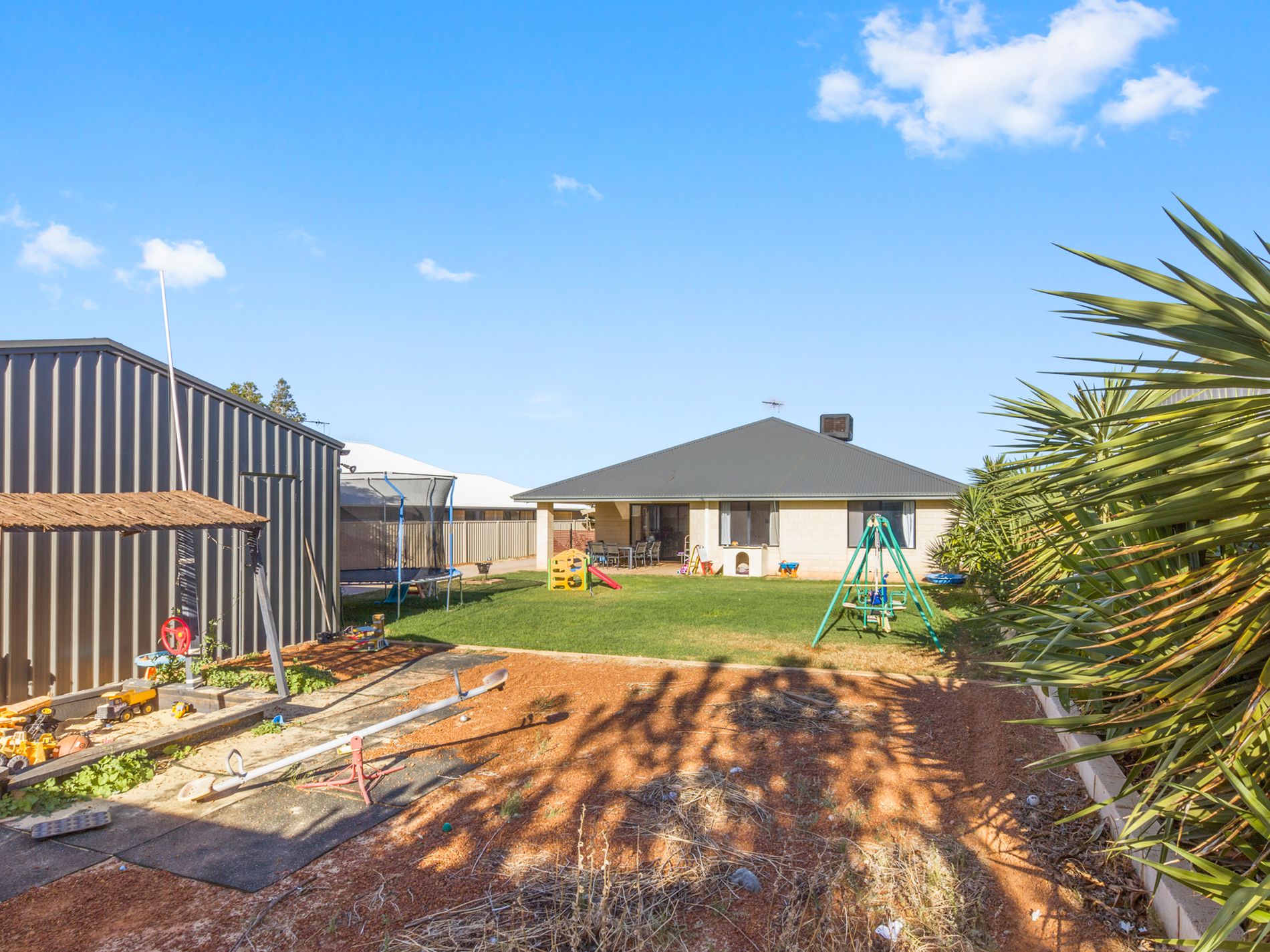 8 Riseberry Way, Somerville