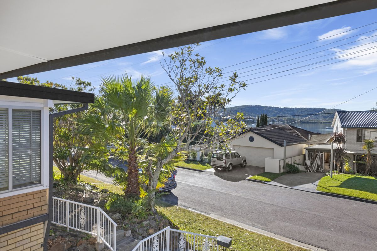 14 Bayside Drive, Green Point