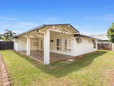 25 Lillipilli Street, Redlynch