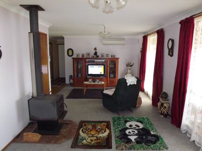 5 Short St, Deepwater