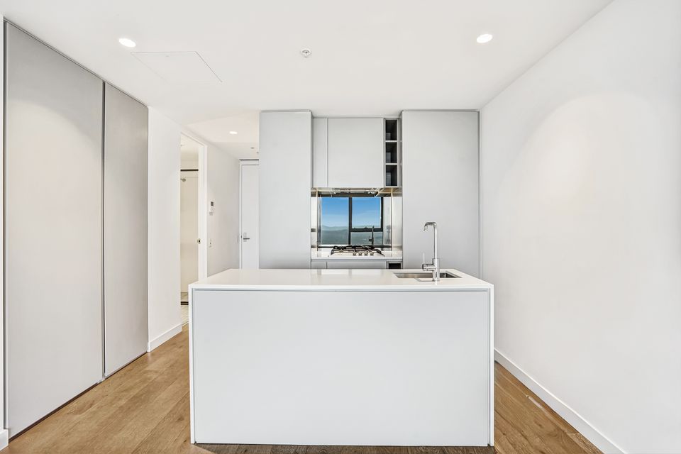 7202 / 462 Elizabeth Street, Melbourne