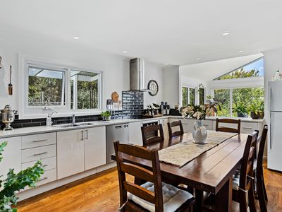24 Thomas Road, Woodbridge
