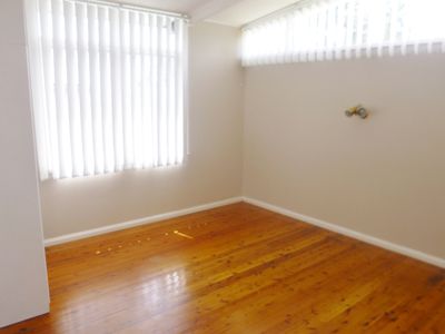 66 Barton Street, Oak Flats