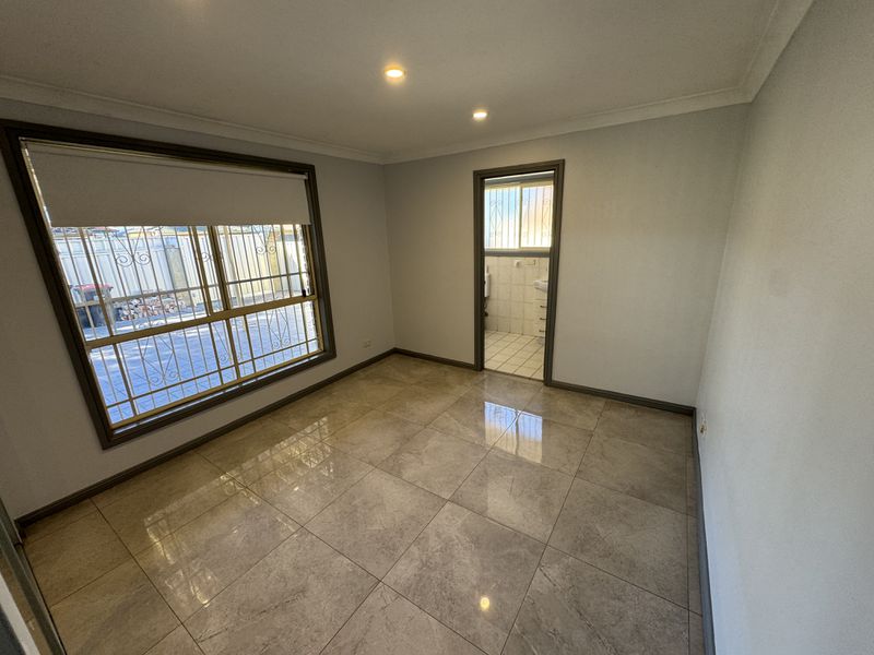 2 Nymboida Avenue, Hoxton Park