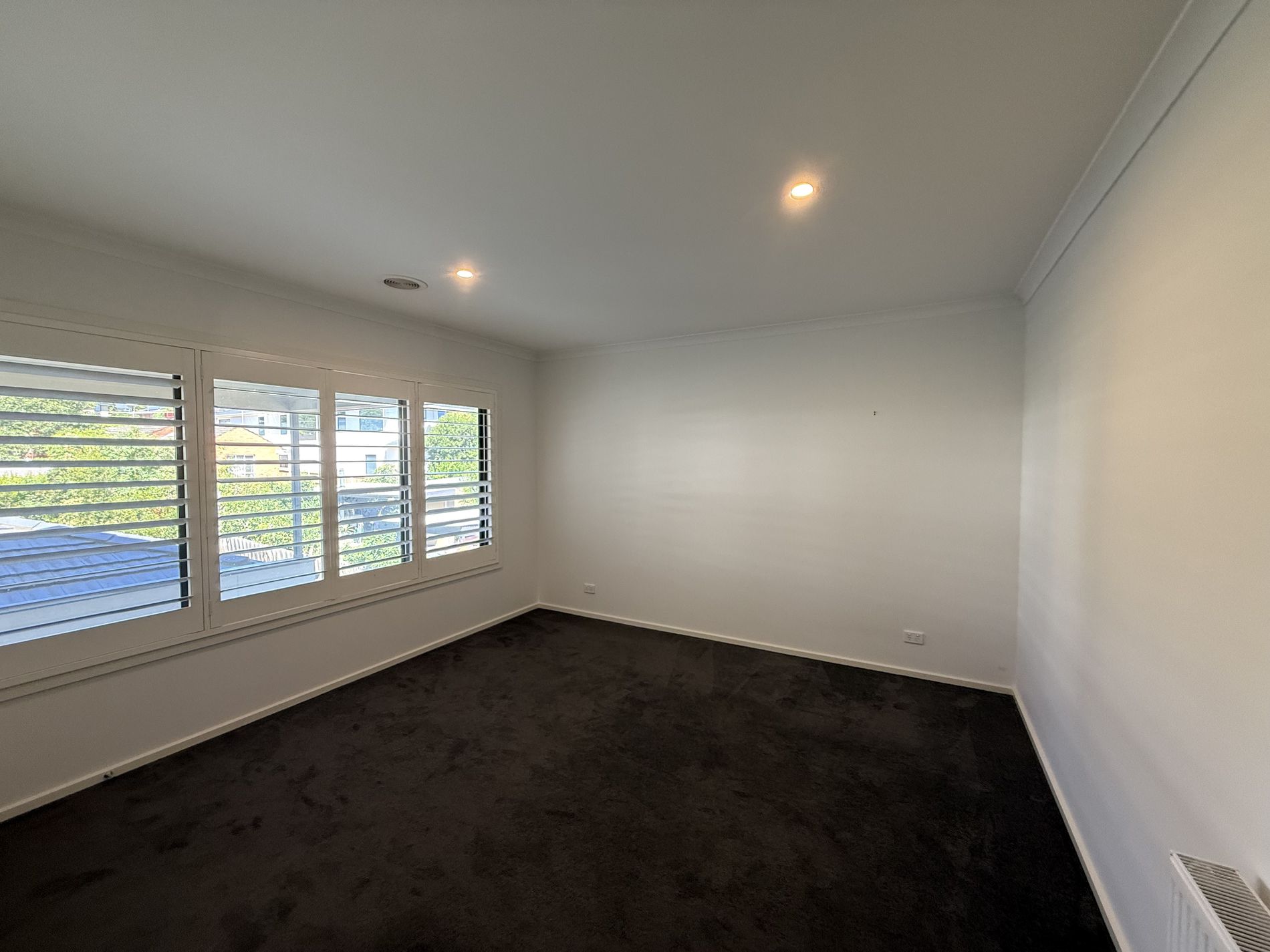 154 Mountain View Road, Balwyn North