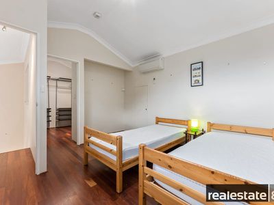 19 / 35 Goderich, East Perth