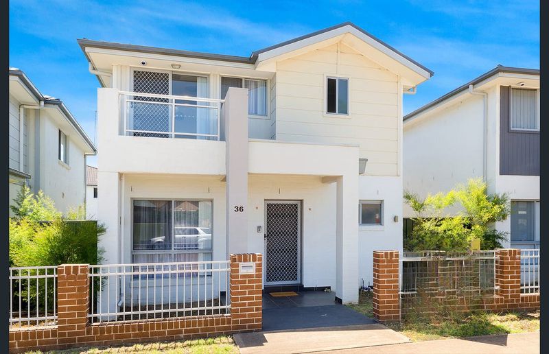 36 Beston Drive, Ropes Crossing