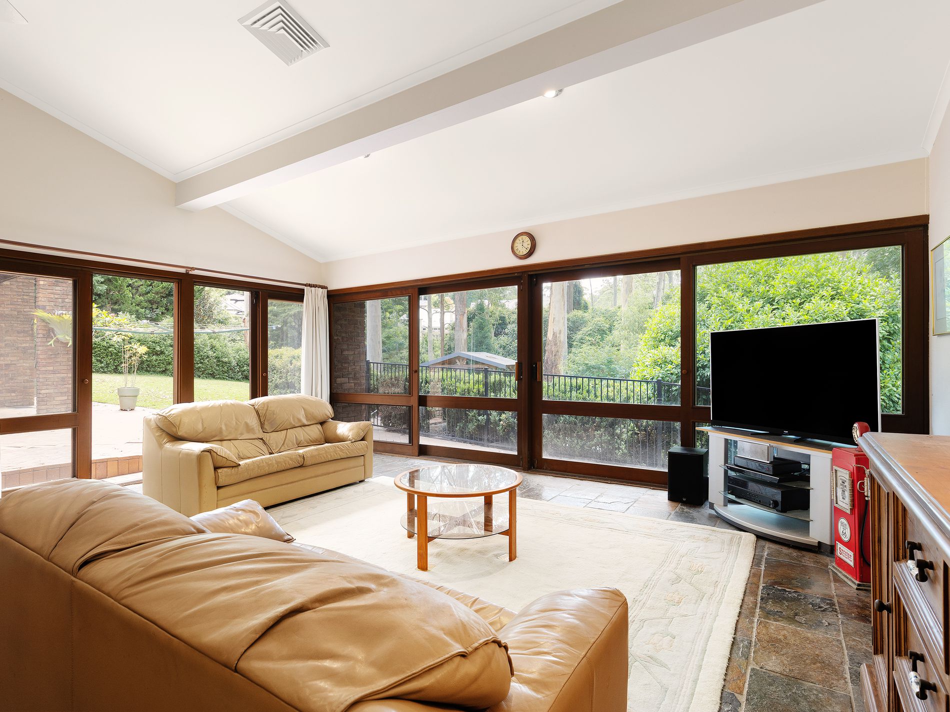 11 Forest Knoll, Castle Hill