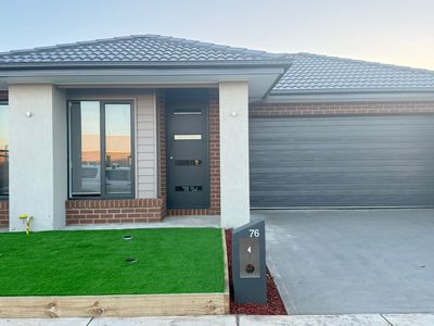 76 Buckingham Boulevard, Strathtulloh