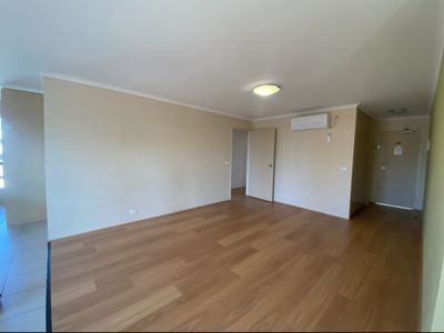 24 / 6 Tench Street, Kingston